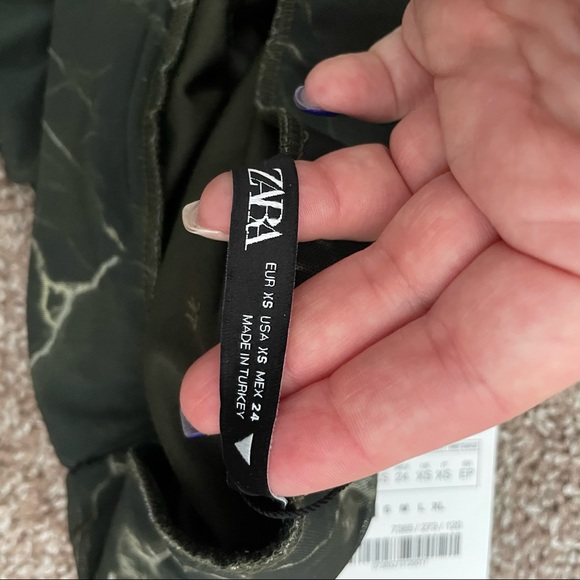 Rouched midi skirt from Zara size XS - Picture 4 of 7